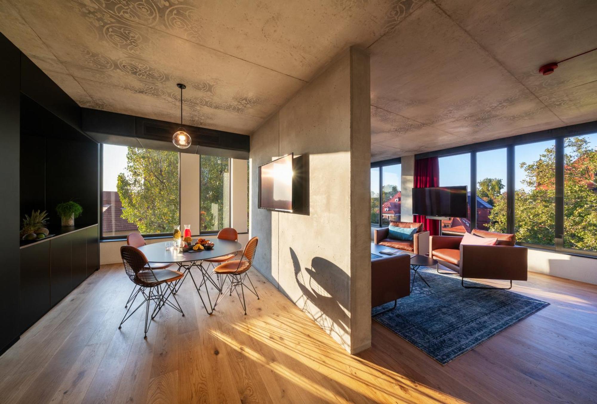 เดอะ บริดจ์ วรอตซวาฟ - เอ็มแกลเลอรี Hotel ภายนอก รูปภาพ Interior of a typical apartment