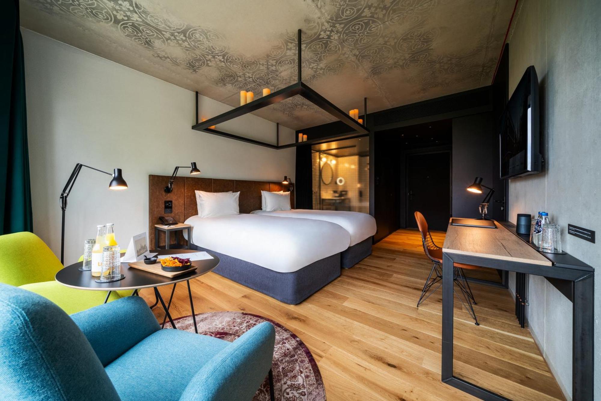 เดอะ บริดจ์ วรอตซวาฟ - เอ็มแกลเลอรี Hotel ภายนอก รูปภาพ A room at the hotel